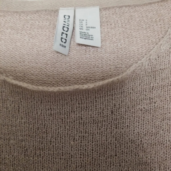 H&M Asymmetrical Side Slit Sweater - Picture 2 of 2
